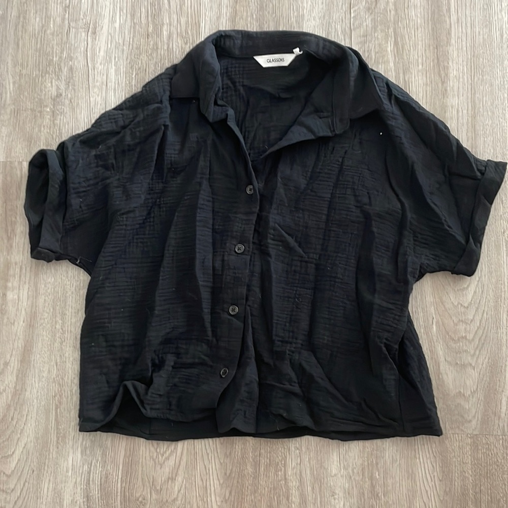 Button up back short sleeve top